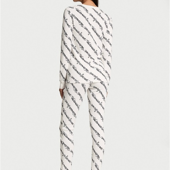 Thermal long pajama set/Victoria’s Secret - Picture 3 of 4